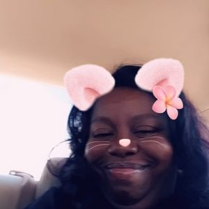 Meet your Posher, Yolanda